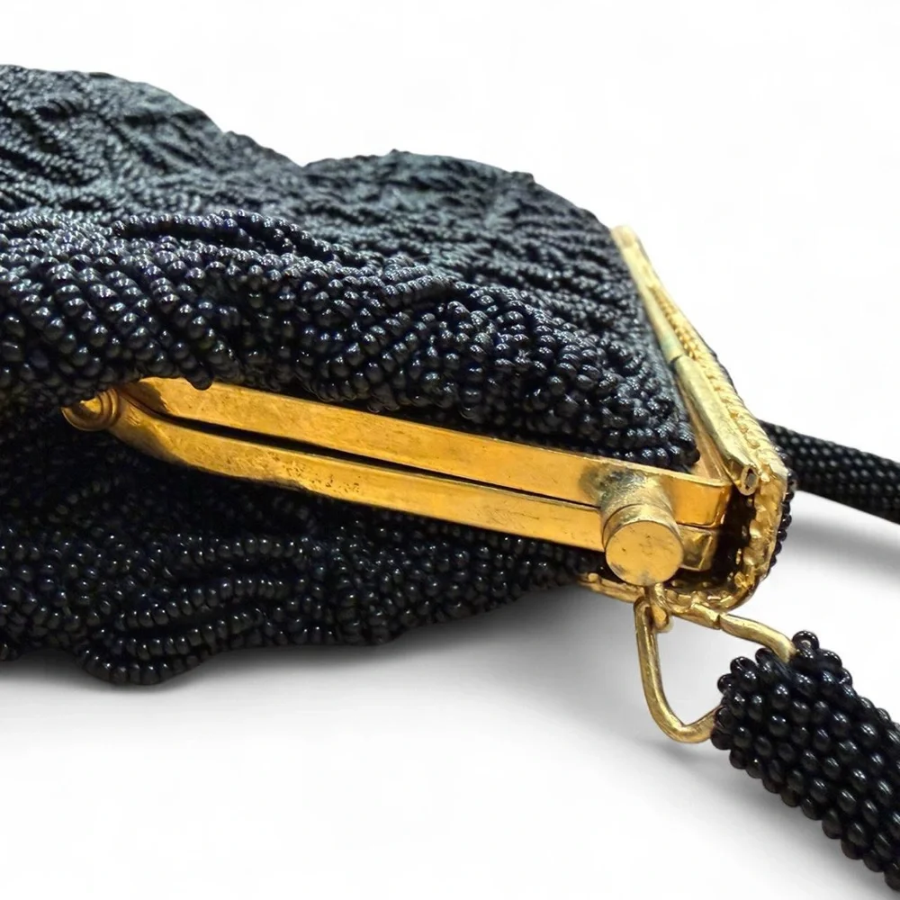 Dalill Vintage 1950’s Bugle Seed Evening beaded floral clutch bag